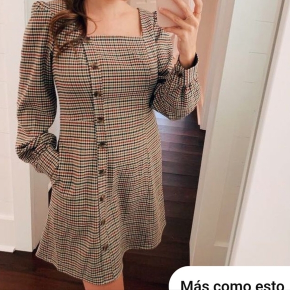 Dress - Picture 2 of 9